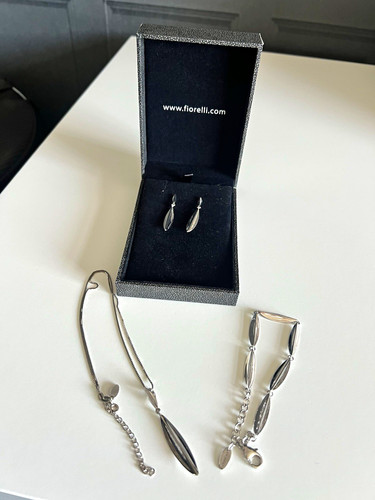 Fiorelli signed silver tone - fiorelli,